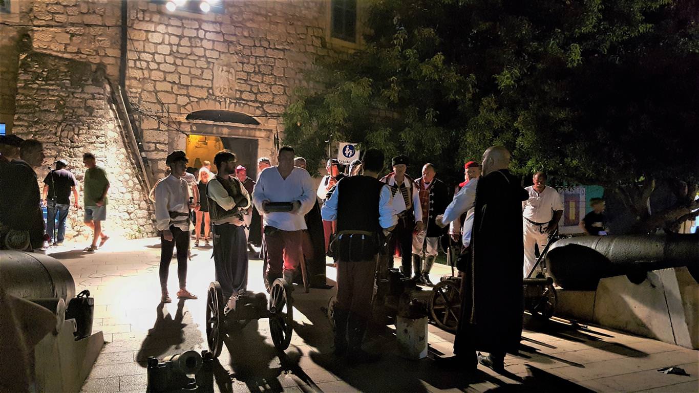 Paška alka na Srednjovjekovnom sajmu u Šibeniku