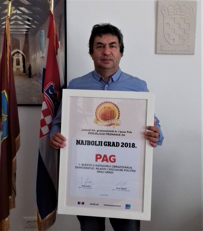 Grad Pag dobio nagradu za najbolji mali grad u RH
