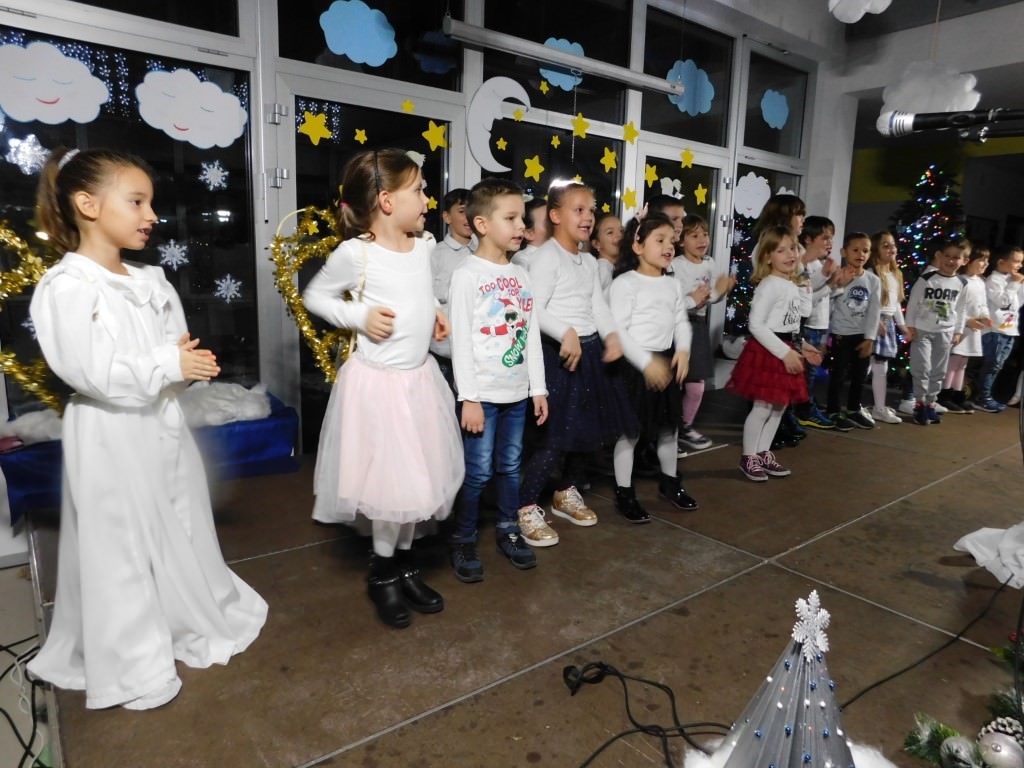 U Dječjem vrtiću “Paški mališani” Pag održana Božićna priredba