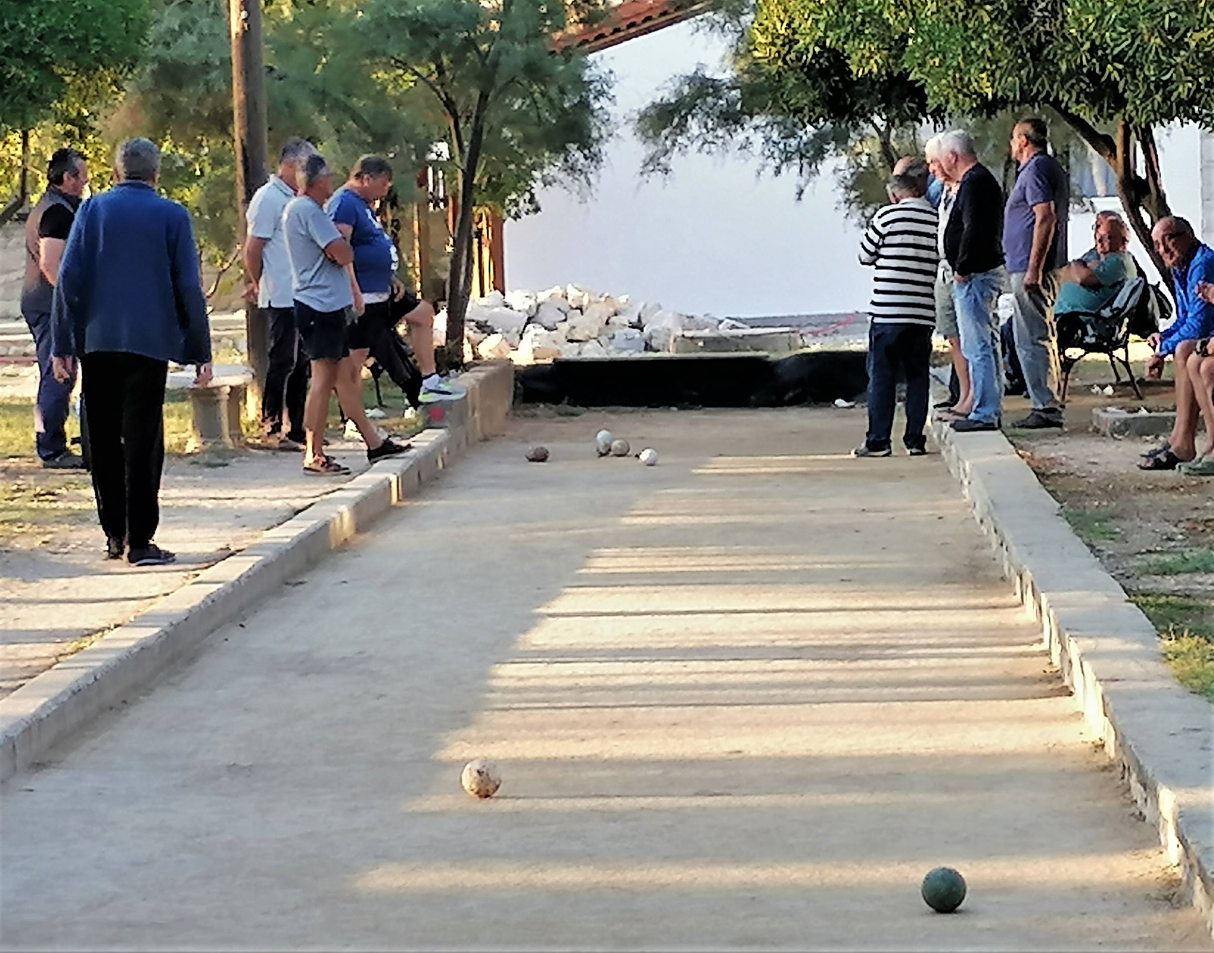 Pag: Boćanje i boćarsko razgovaranje