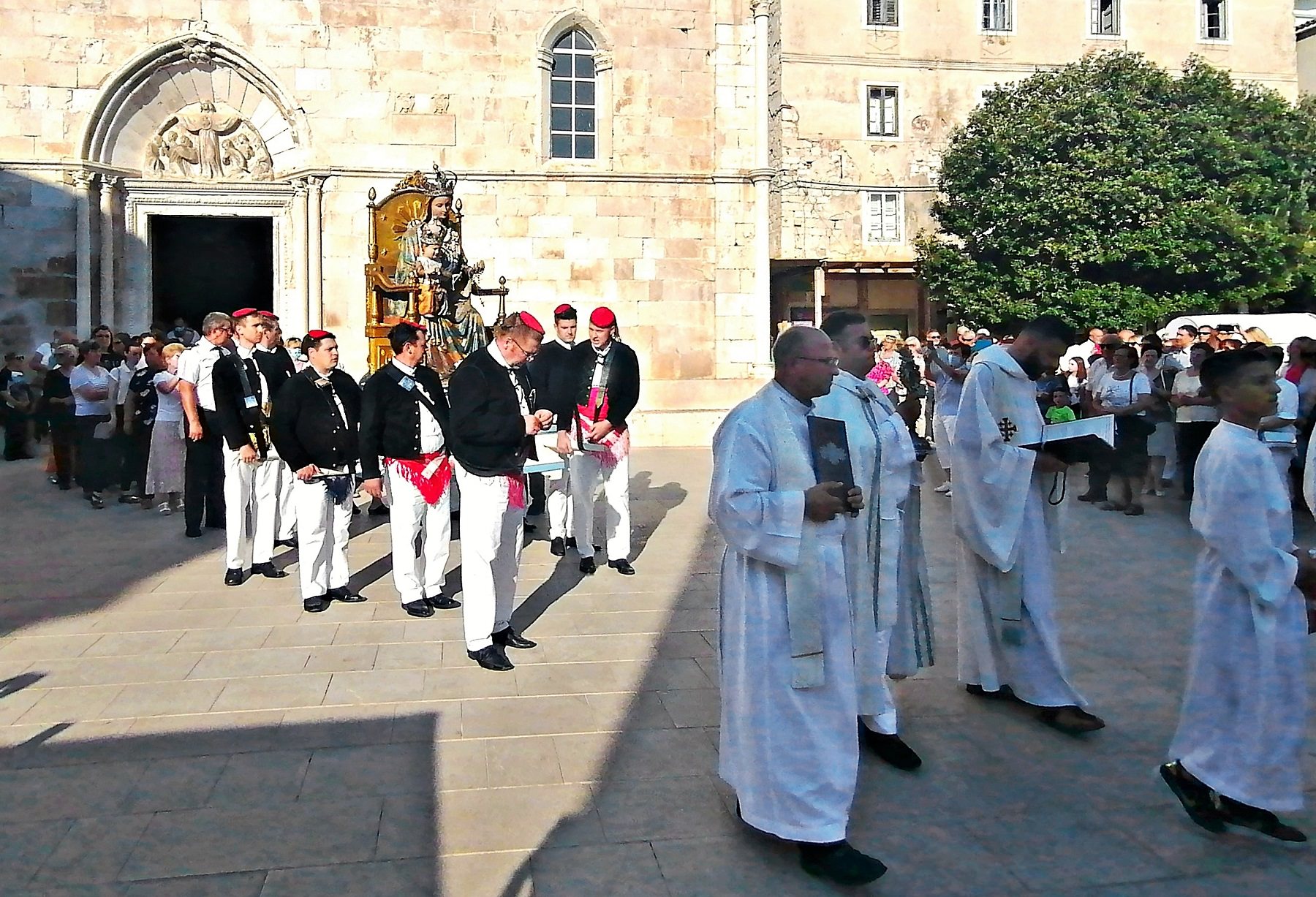 Pag: Svečano proslavljen blagdan Male Gospe