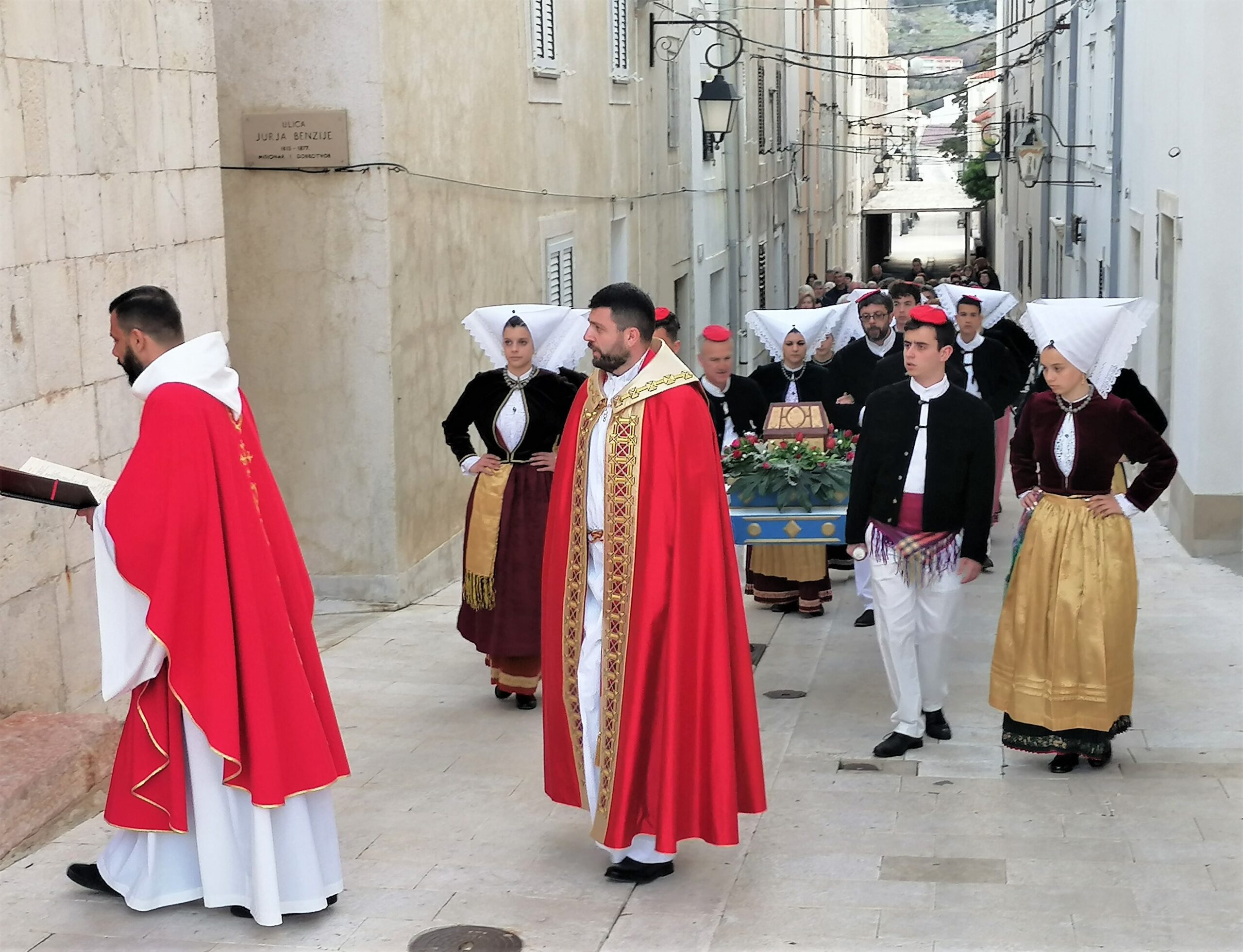 U Pagu je svečano obilježen spomendan sv Jurja, sveca zaštitnika grada Paga