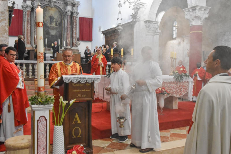Održana proslava Svetoga Trna u gradu Pagu