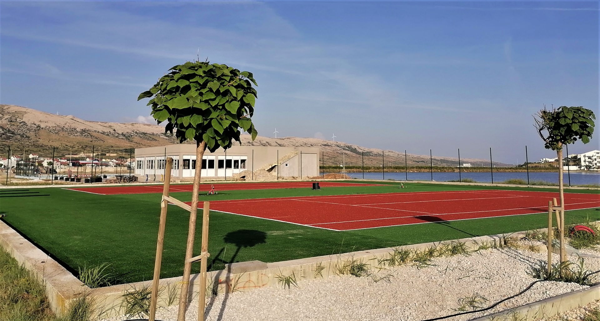 Radovi na uređenju Sportskog centra Prosika u Pagu privode se kraju