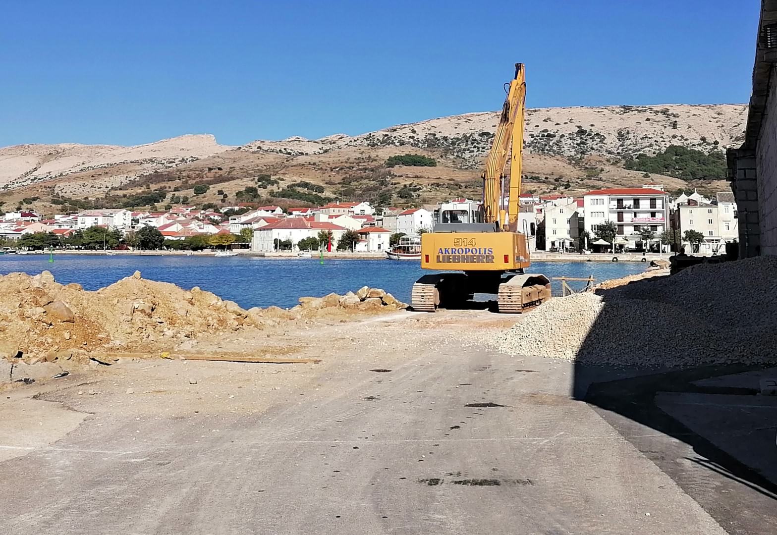 Radovi na sanaciji obalnog zida stigli do plaže Prosika