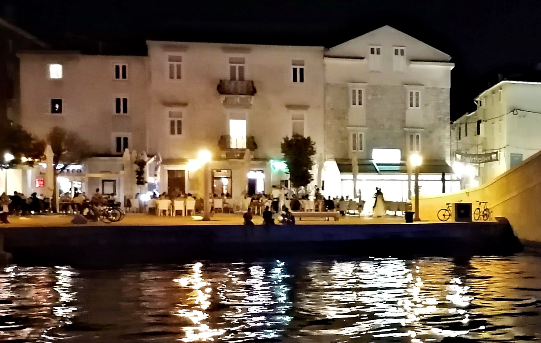 Počinje štednja struje u Gradu Pagu: Isključit će se svaka druga žarulja u javnoj rasvjeti