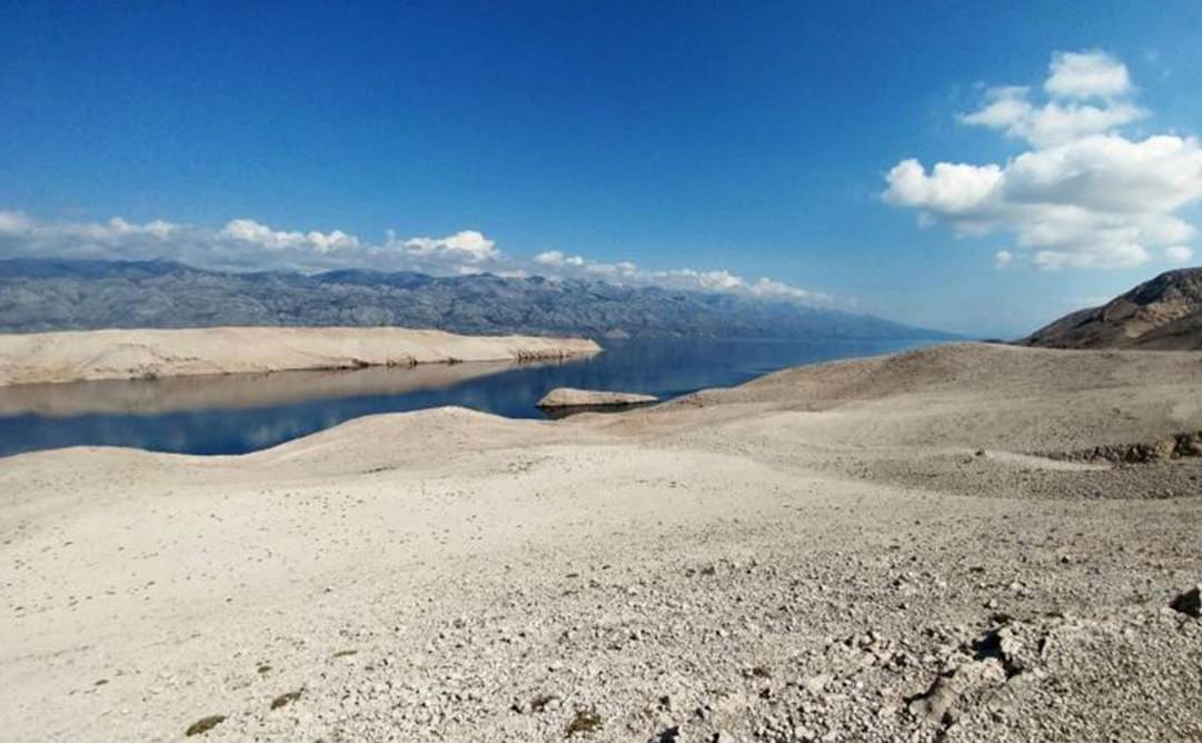 Grad Pag: Označavaju se nove staze na područjima koja su u projektu Outdoor