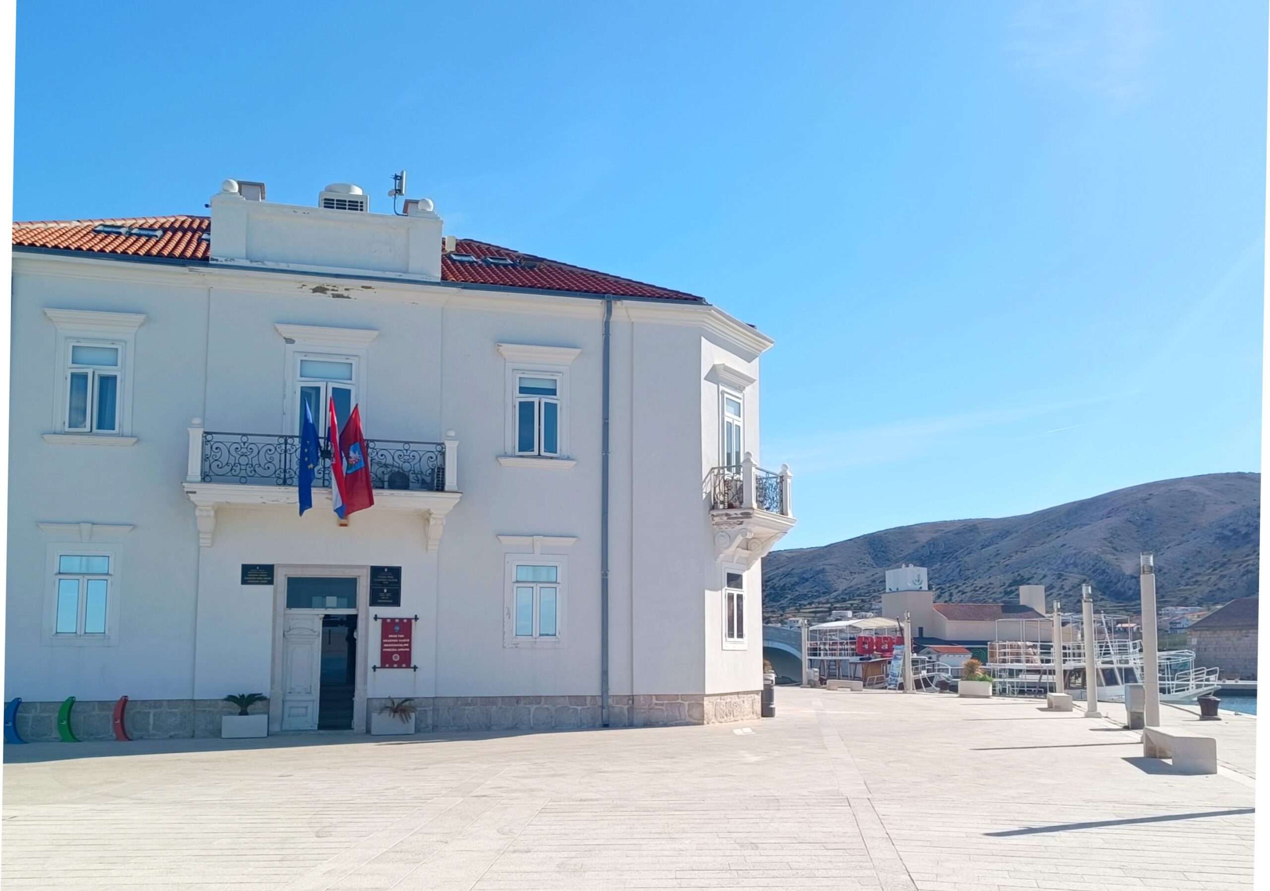 Održan je sastanak o Centru za poduzetništvo Grada Paga, Magazinima i komunalnoj i vodovodnoj infrastrukturi