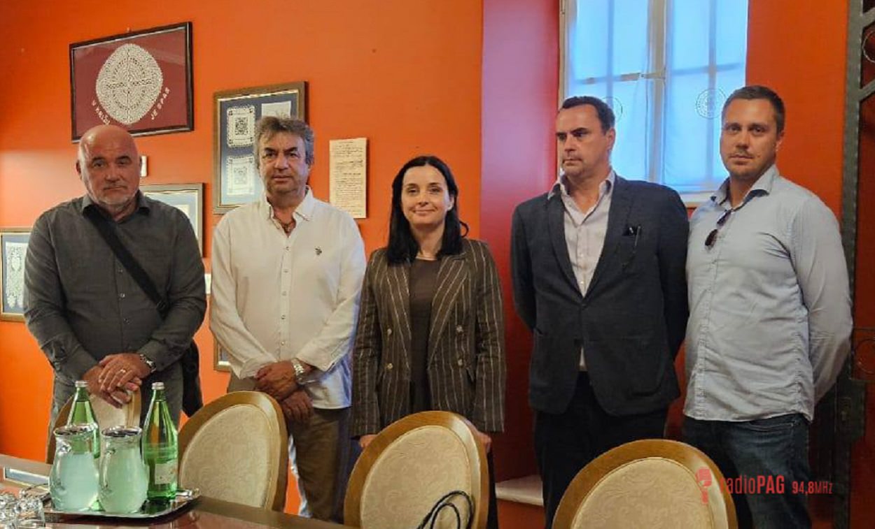 Održan sastanak s ministricom Vučković na temu nove sortirnice, odlagališta građevinskog otpada, vode u Vlašićima i na Vodicama