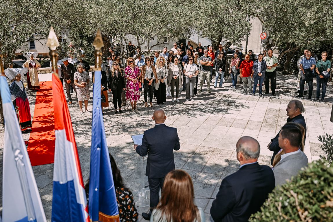 Novalja dobila Perivoj hrvatskih velikana