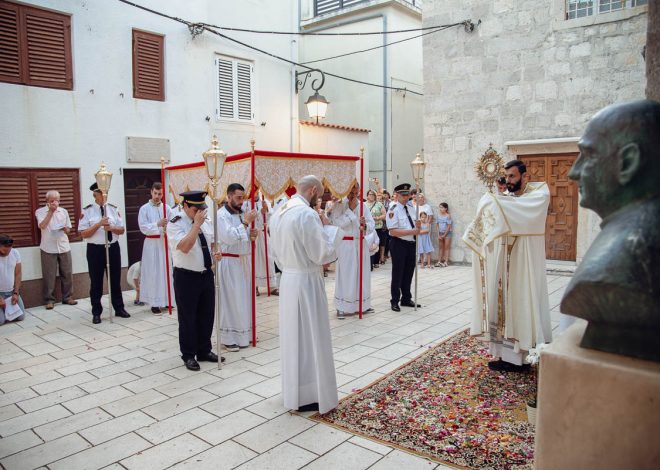 Tijelovo se u gradu Pagu oduvijek doživljavalo kao velik, poseban i svečan vjerski blagdan