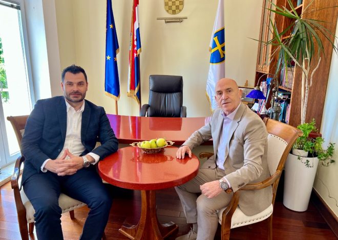 Gradonačelnik Novalje i predsjednik Uprave Jadrolinije o jačanju pomorskih veza s otokom Pagom