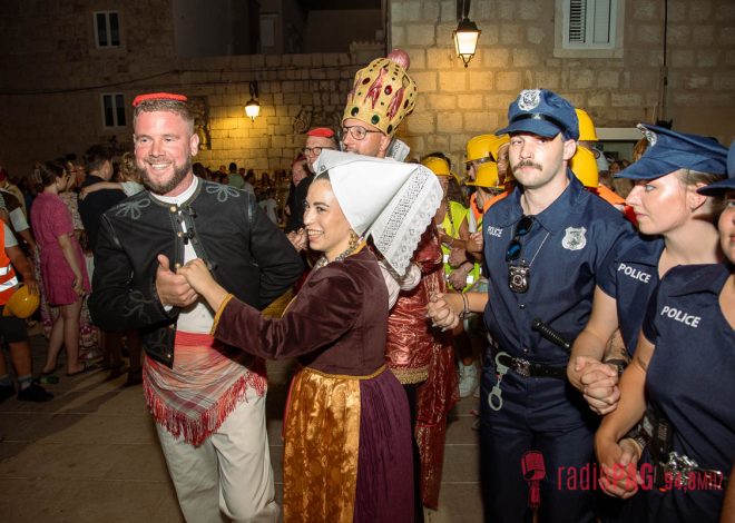66. Paški ljetni karneval: Karnevalisti preuzeli vlast