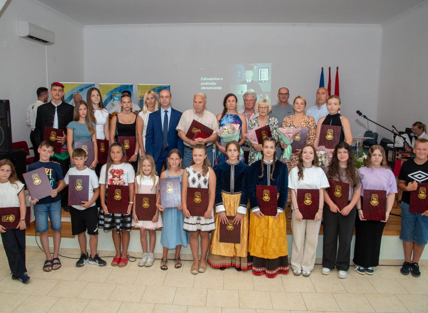 Dobitnici javnih priznanja Općine Kolan u 2025. godini