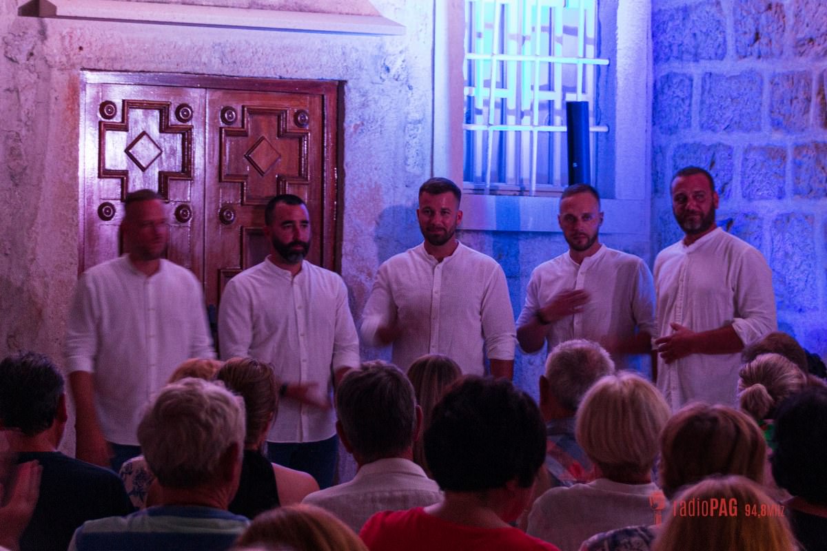 Pag: prvi samostalni koncert klape Galijota