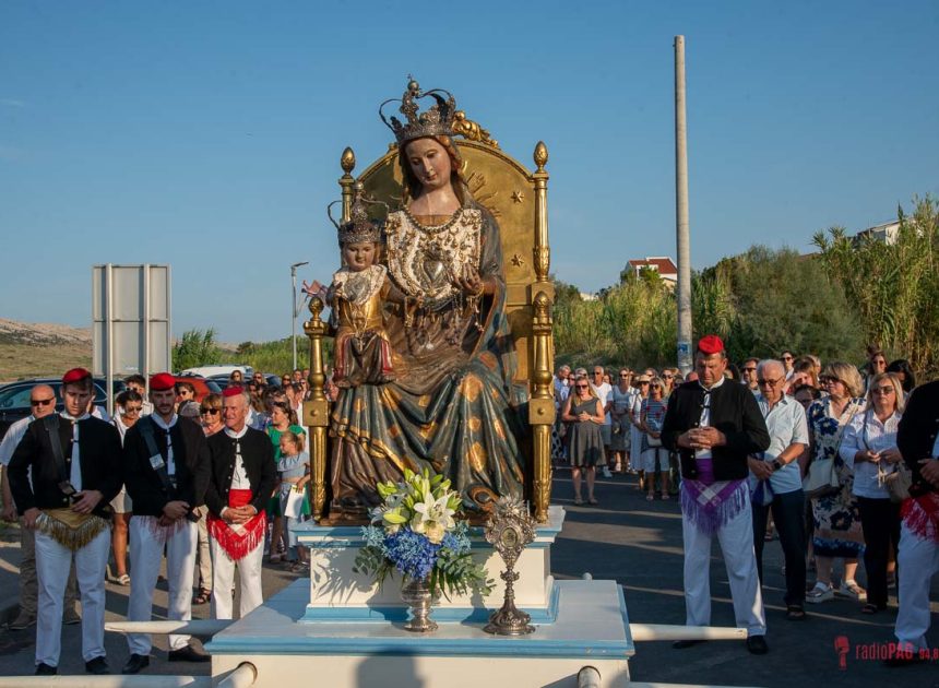 Štovanje Majke Božje od Staroga grada u gradu Pagu