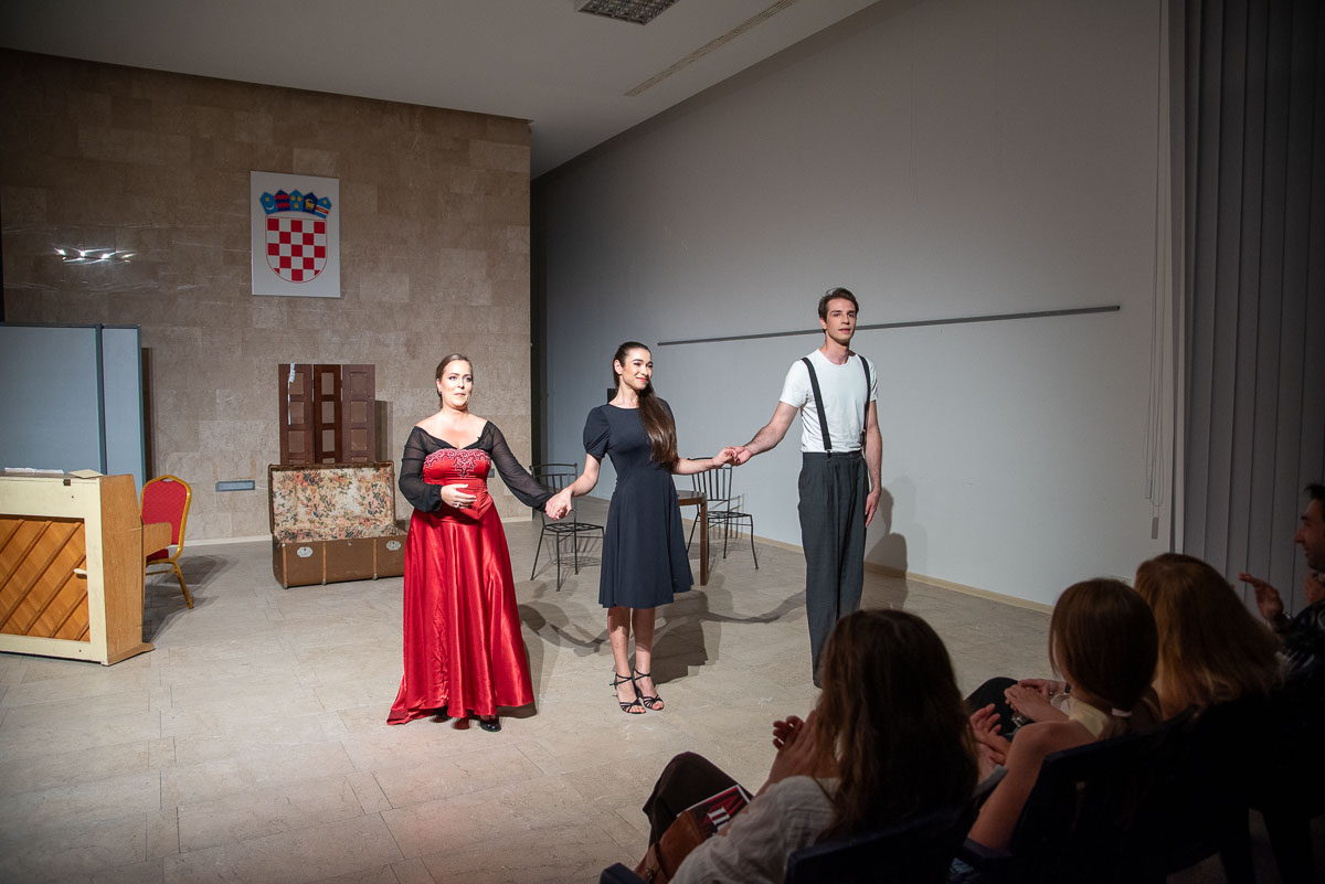 27. PAF nastavio se predstavom Iluzije Ivana Viripajeva