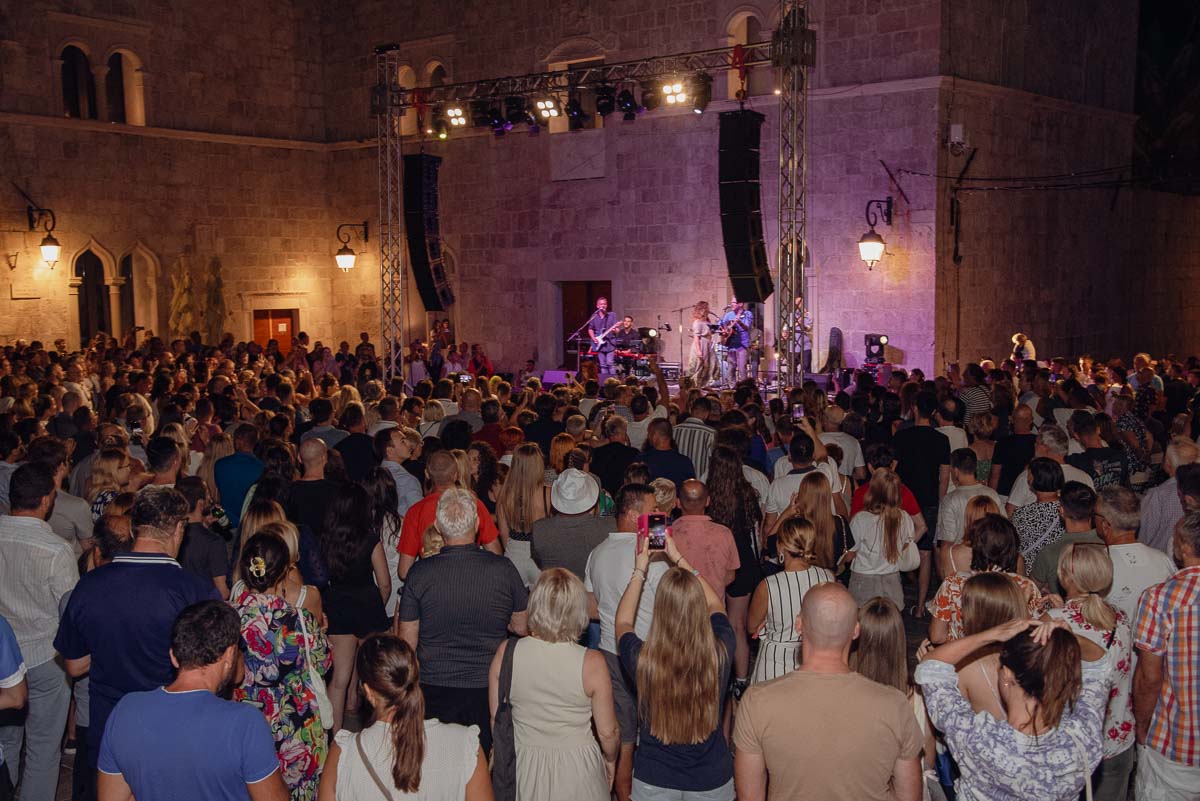 Spektakularna proslava 30. godišnjice VRO “Oluja”