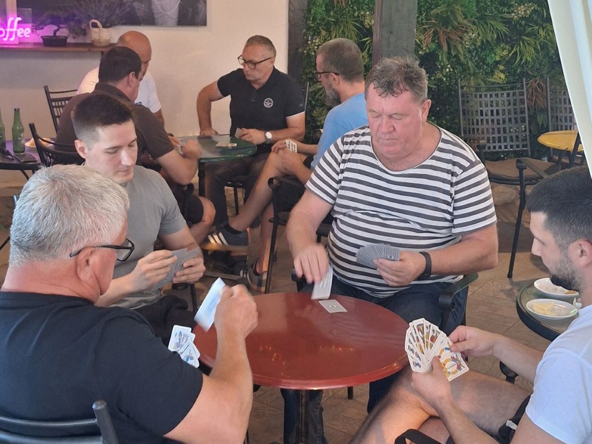 U Šimunima odigran 6. Turnir u briškuli i trešeti