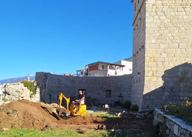Počeli radovi na uređenju Kule Skrivanat u Pagu