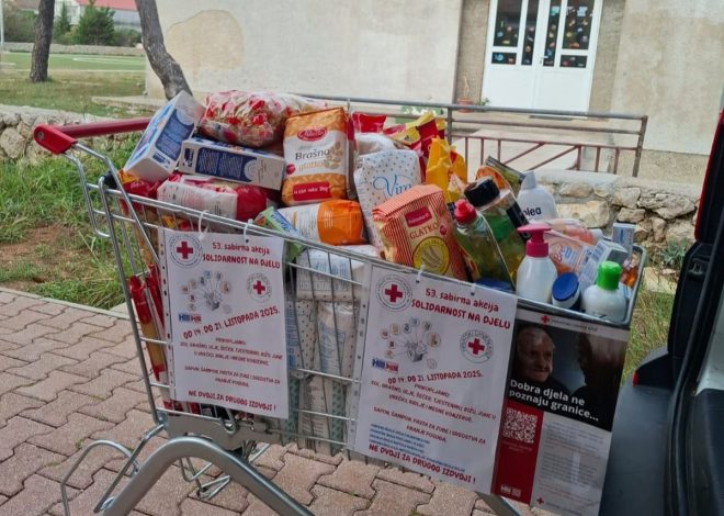 Učenici otoka Paga i GDCK Pag prikupili gotovo tonu pomoći za potrebite