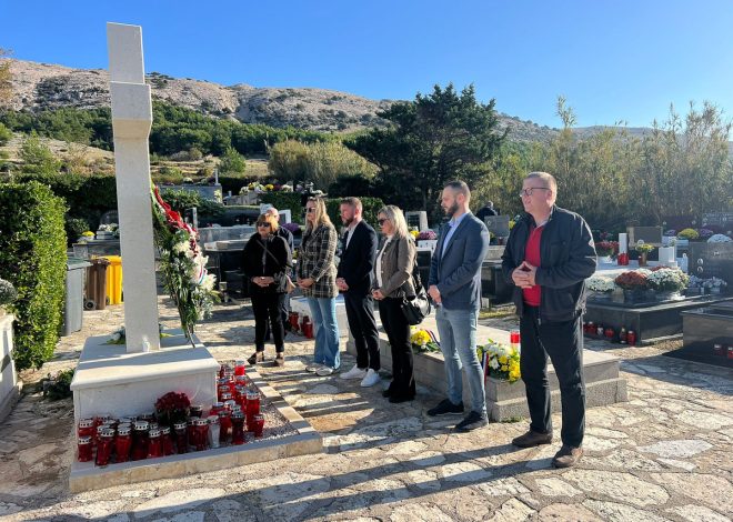 Grad Pag obilježio blagdane Svi sveti i Dušni dan