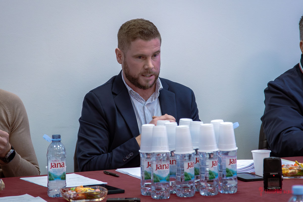 Gradonačelnik Stipe Žunić o aktualnoj financijskoj situaciji Grada Paga