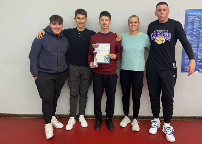 Pažani najbolji na županijskom natjecanju srednjih škola u stolnom tenisu