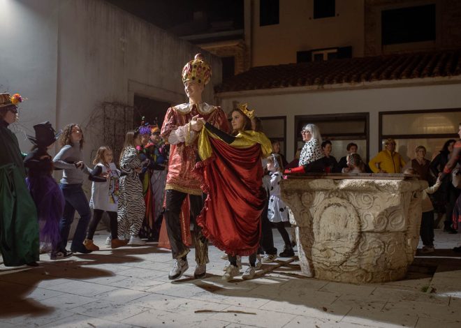 Paški zimski karneval u zabavi okuplja sve, od najmlađih do najstarijih