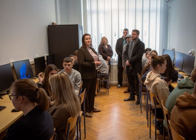 Pag, Novalja, Povljana i Kolan zajedno opremili SŠ Bartula Kašića