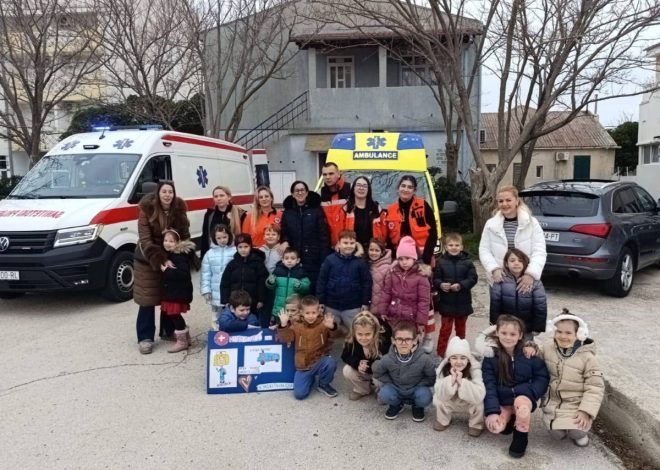 Paški mališani posjetili Hitnu medicinsku pomoć Pag