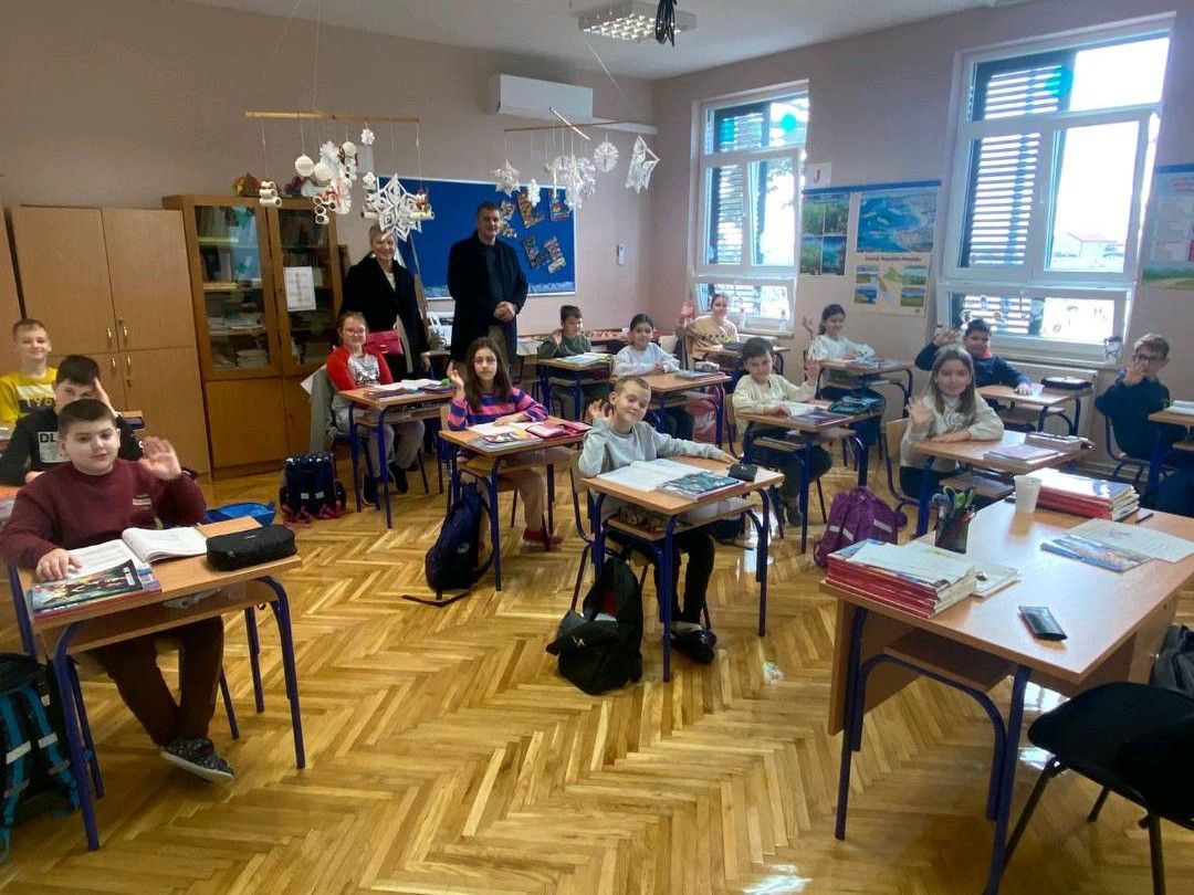 Povljana: Obnovljene učionice područne škole