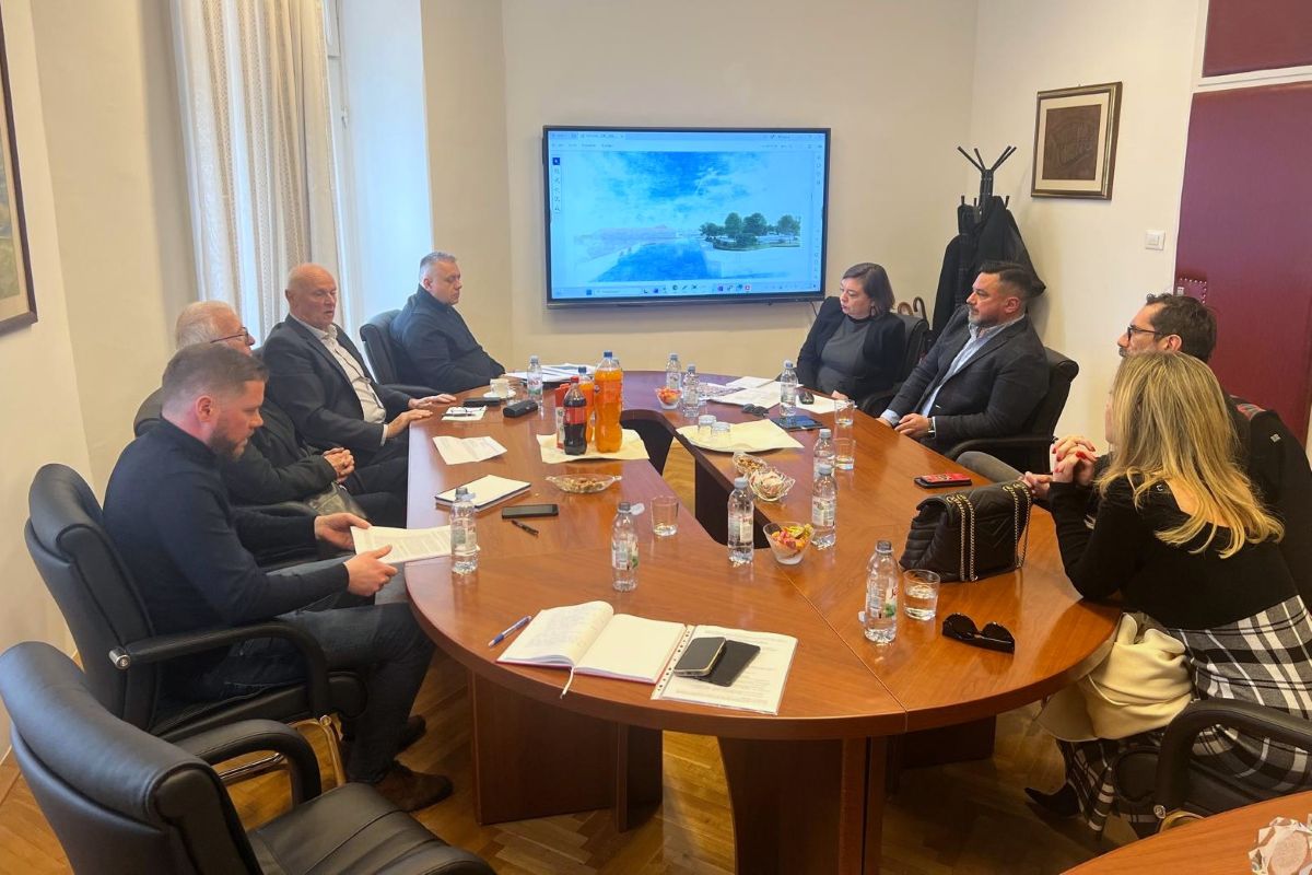 Grad Pag i Konzervatorski odjel Zadar održali sastanak o obnovi Magazina