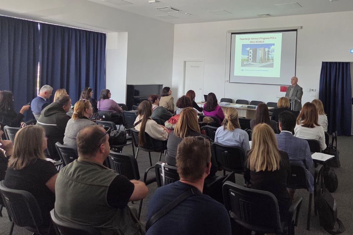 Novalja: Održana prezentacija POS-a