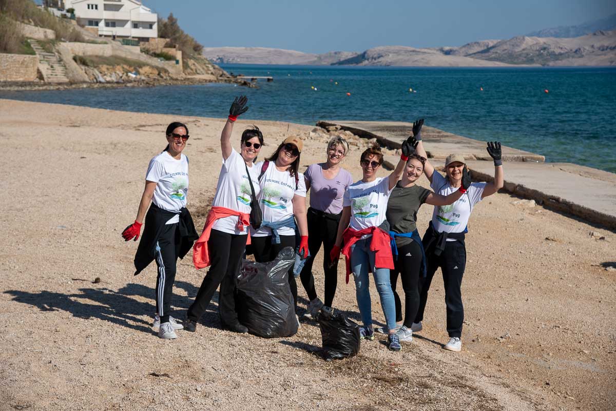 Grad Pag: održana velika eko akcija Čisto more, čist kraj.