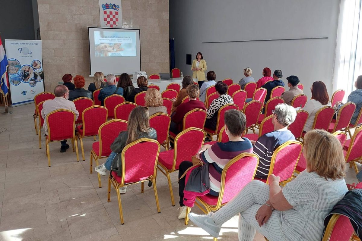 Pag: Održana edukacija za male iznajmljivače DOMAĆIN 2026.