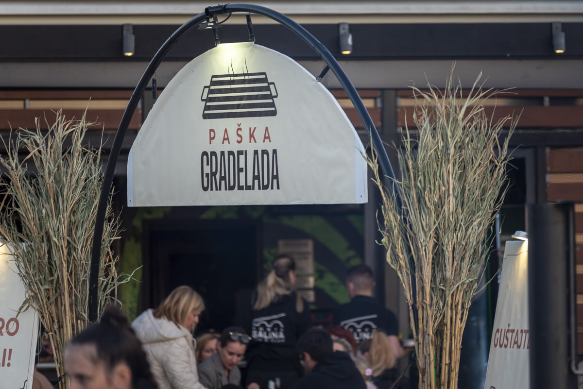 Prva Paška Gradelada oduševila posjetitelje