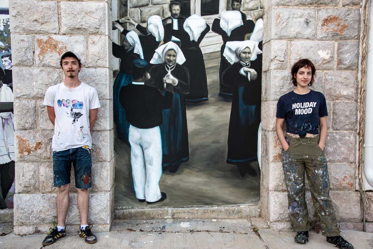 Stare fotografije oživjele kao murali na Domu kulture u Pagu