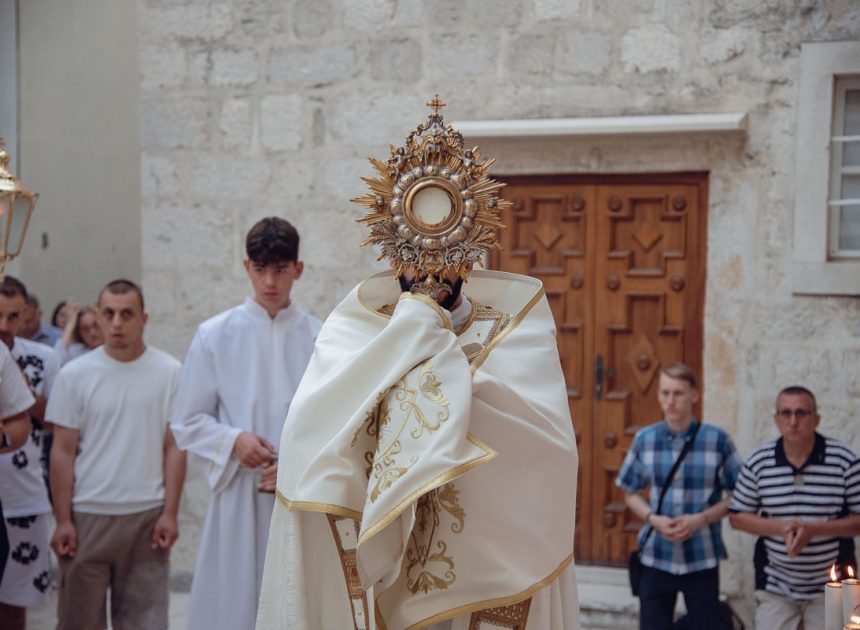 Pag svečano proslavio blagdan Tijelova