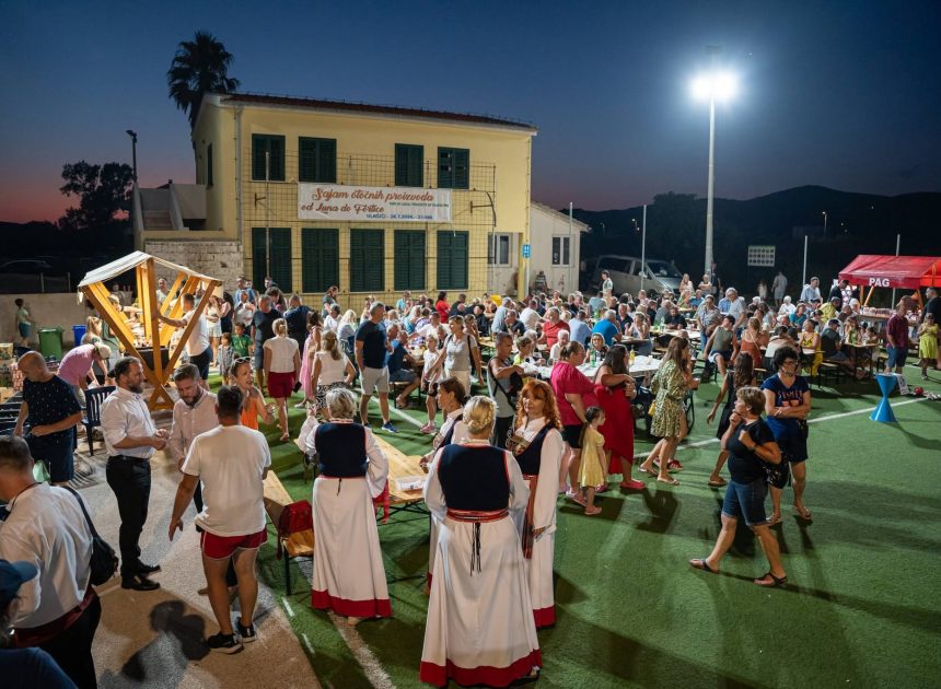 9. Sajam otočnih proizvoda „Od Luna do Fortice“ u Vlašićima