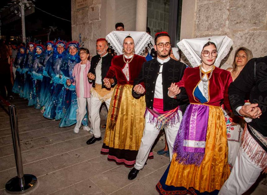 67. Paški ljetni karneval – od povorke do Koktelsa