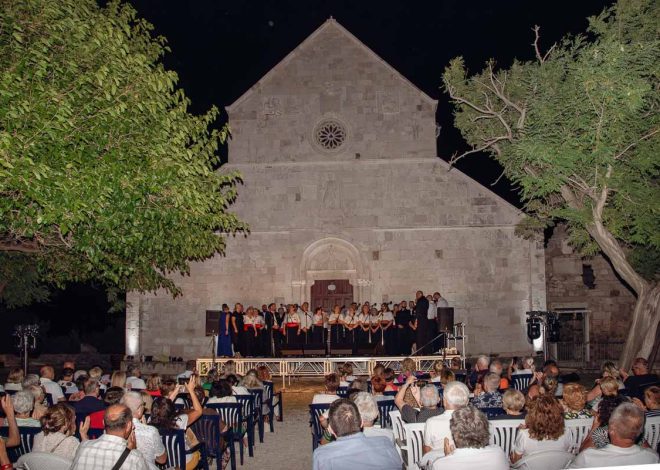 Smotra klapa otoka Pag u Starom gradu