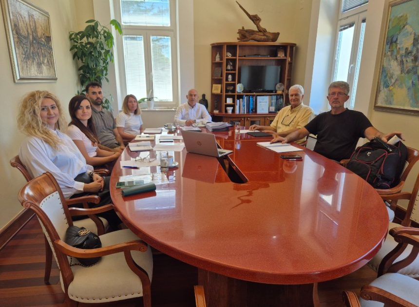 Novalja: Održan radni sastanak o projektu parka suhozidne baštine