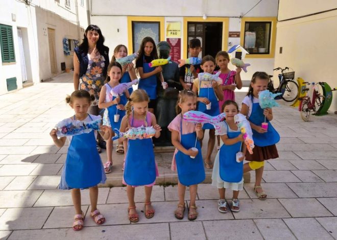U Gradskoj knjižnici Pag održana radionica izrade skulptura morskih životinja