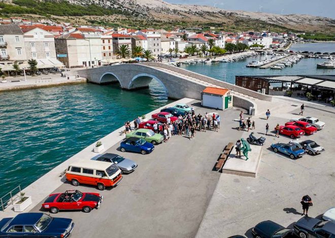 Grad Pag ugostio ljubitelje automobilskih klasika