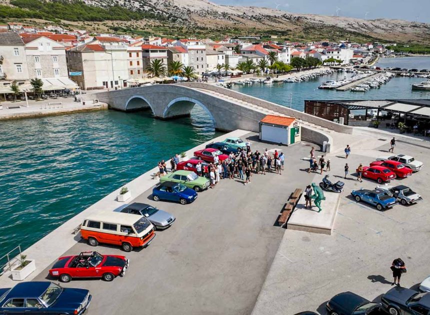Grad Pag ugostio ljubitelje automobilskih klasika