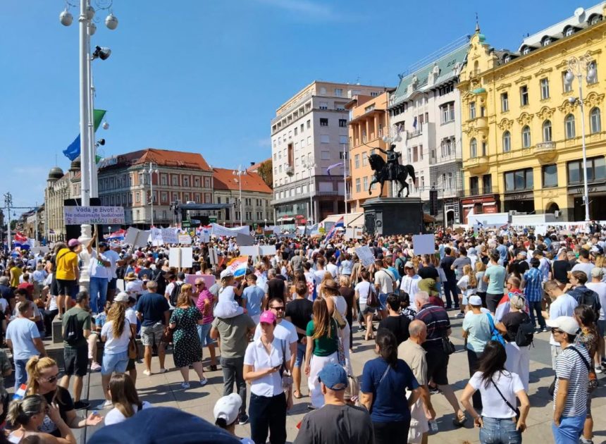 I Pažani hodali za Liku i Hrvatsku