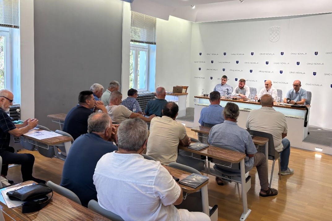U Novalji održana koordinacija povodom 35. obljetnice obrane otoka Paga