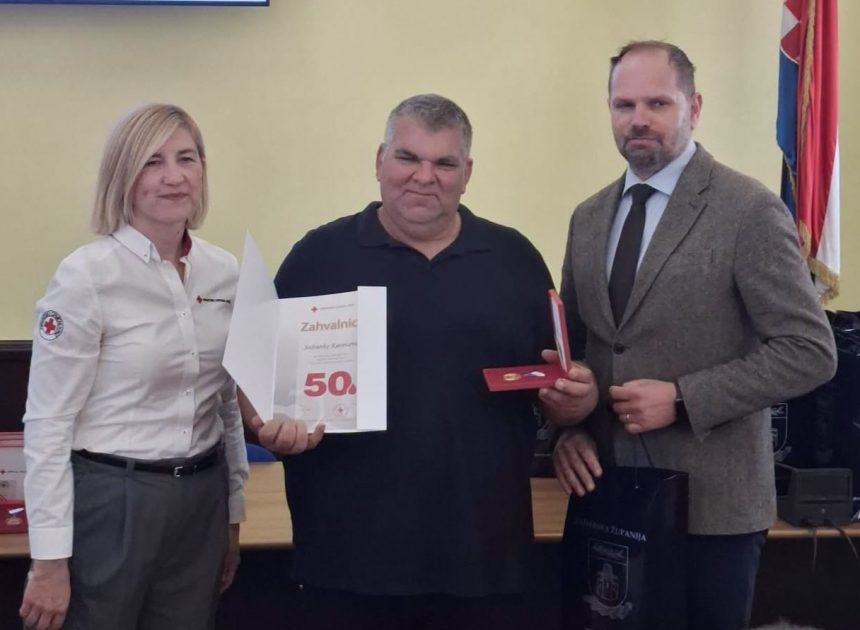 Svečana dodjela priznanja jubilarnim darivateljima krvi u Zadru