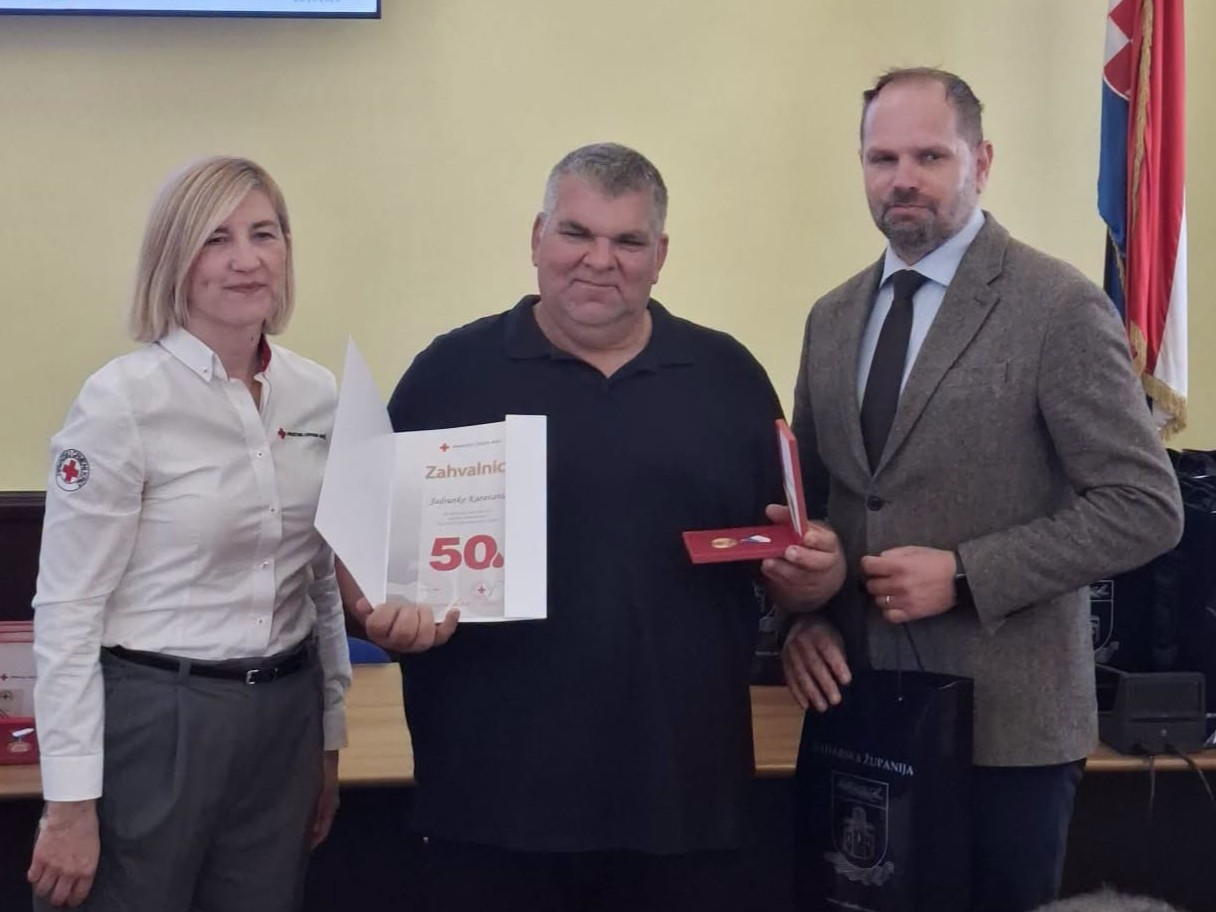 Svečana dodjela priznanja jubilarnim darivateljima krvi u Zadru